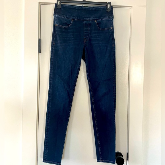 Spanx Signature Straight Jeans, Size 28, Blue Denim - Picture 3 of 6